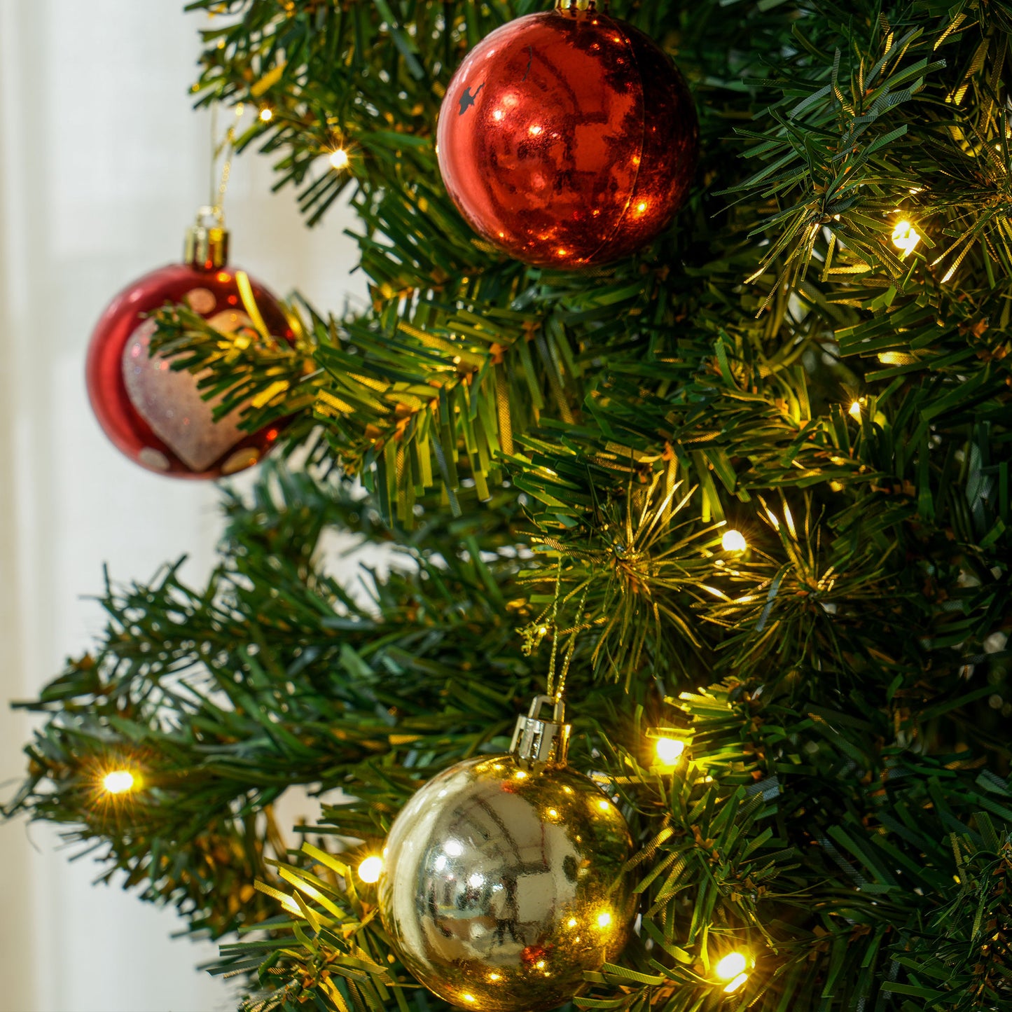 MegaMart 7.5 FT Tall PreLit Artificial Christmas Tree with Realistic Branches, 500 Warm White LED Lights and 1346 Tips, Green